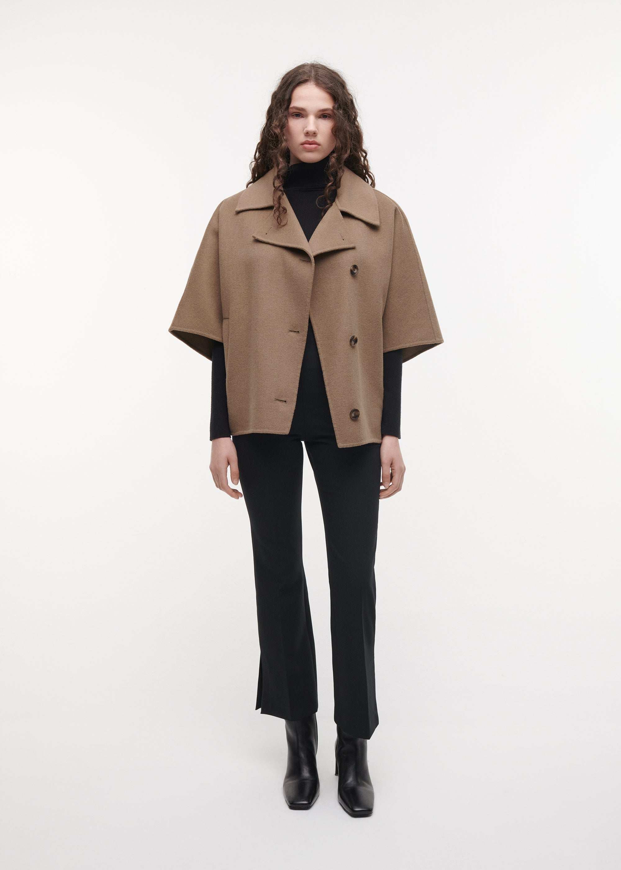 AVY Wool Cape | Dark Olive