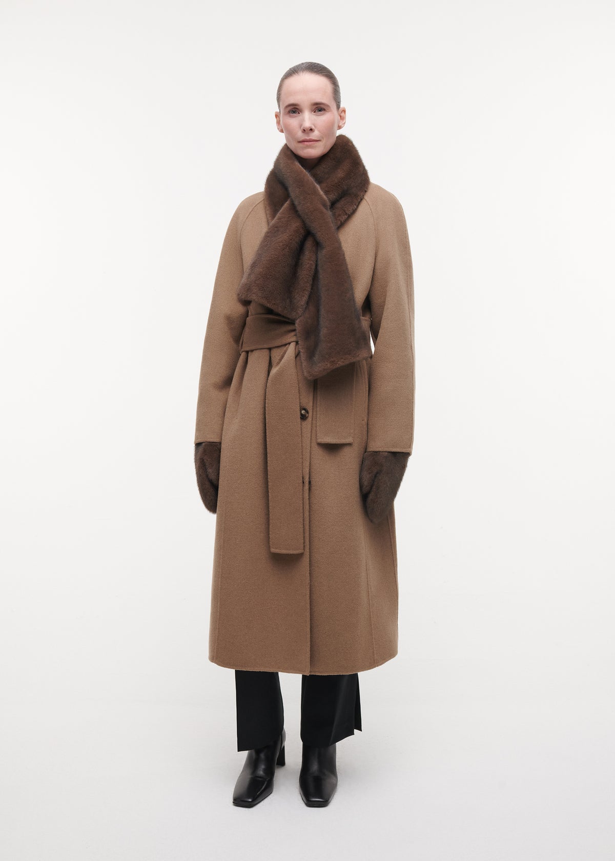 EVALYN Faux Fur Gloves | Choco