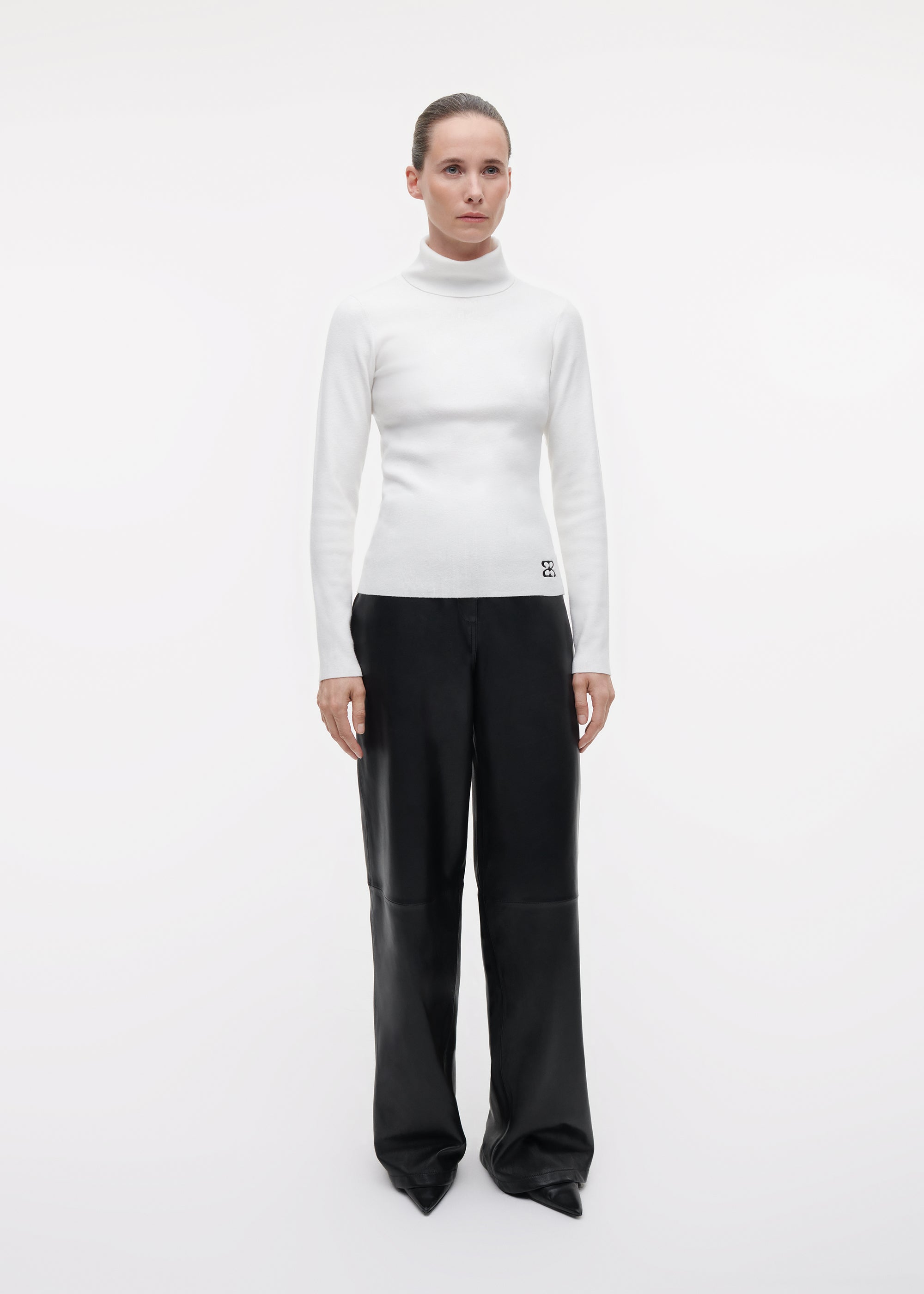 AVA Turtleneck knit