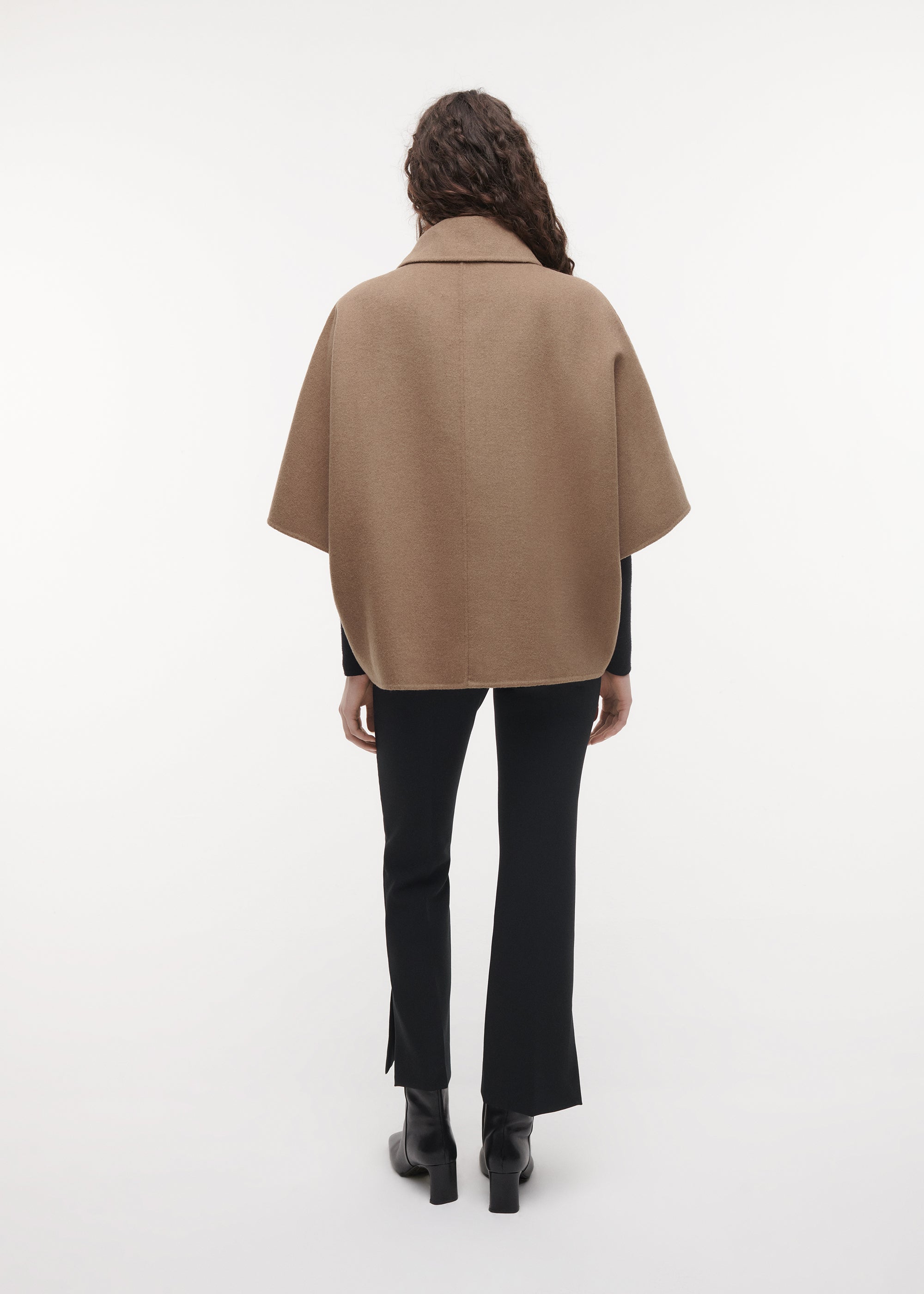 AVY Wool Cape | Dark Olive